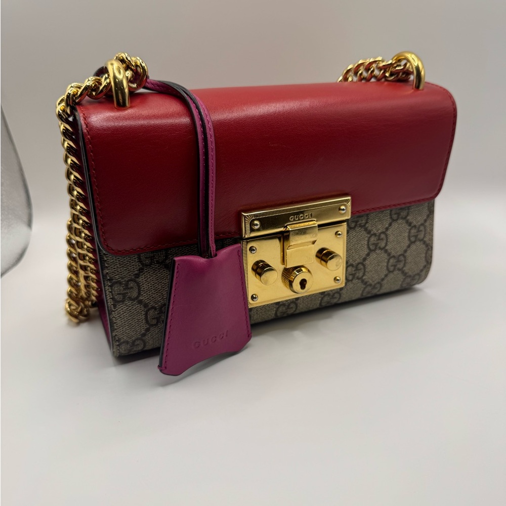 SOLD!!! Gucci Padlock GG Supreme Small Shoulder Bag
